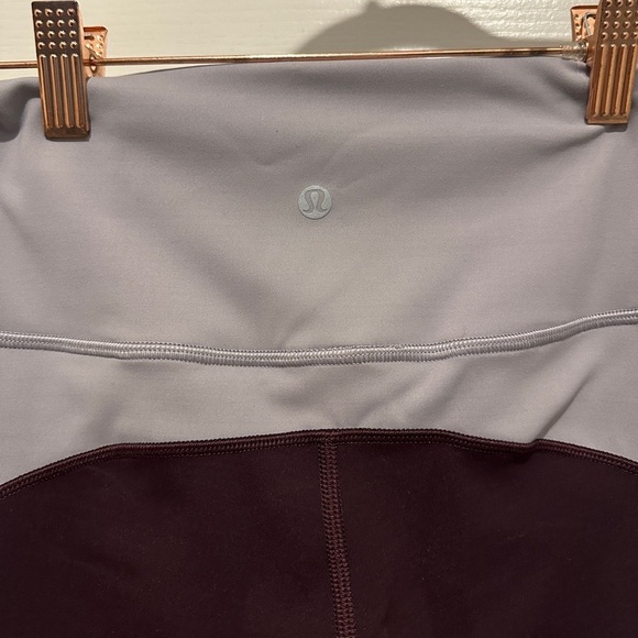 Lululemon In Movement Blocked Tight in Plum Shadow Everlux 25” - Picture 9 of 11